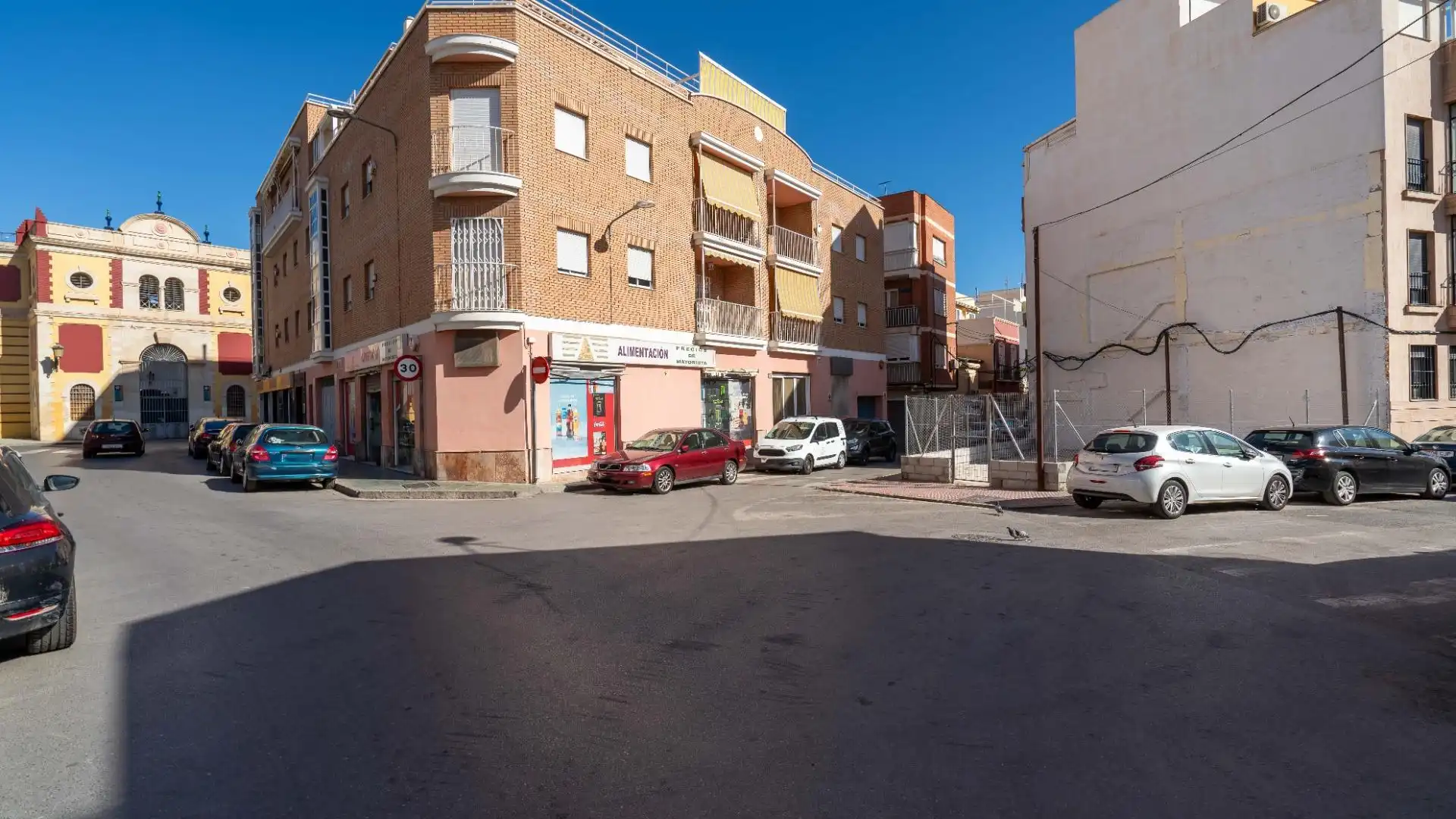 Vista exterior de Residencial en venta en  Almería Capital