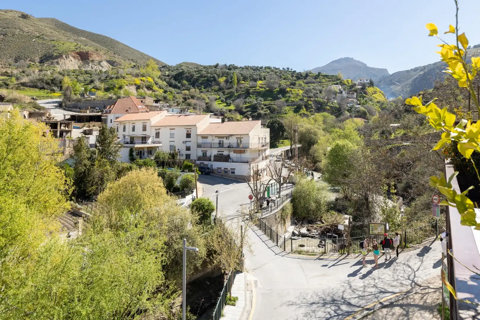 Vista exterior de Piso en venta en Monachil con Aire acondicionado, Calefacción y Terraza
