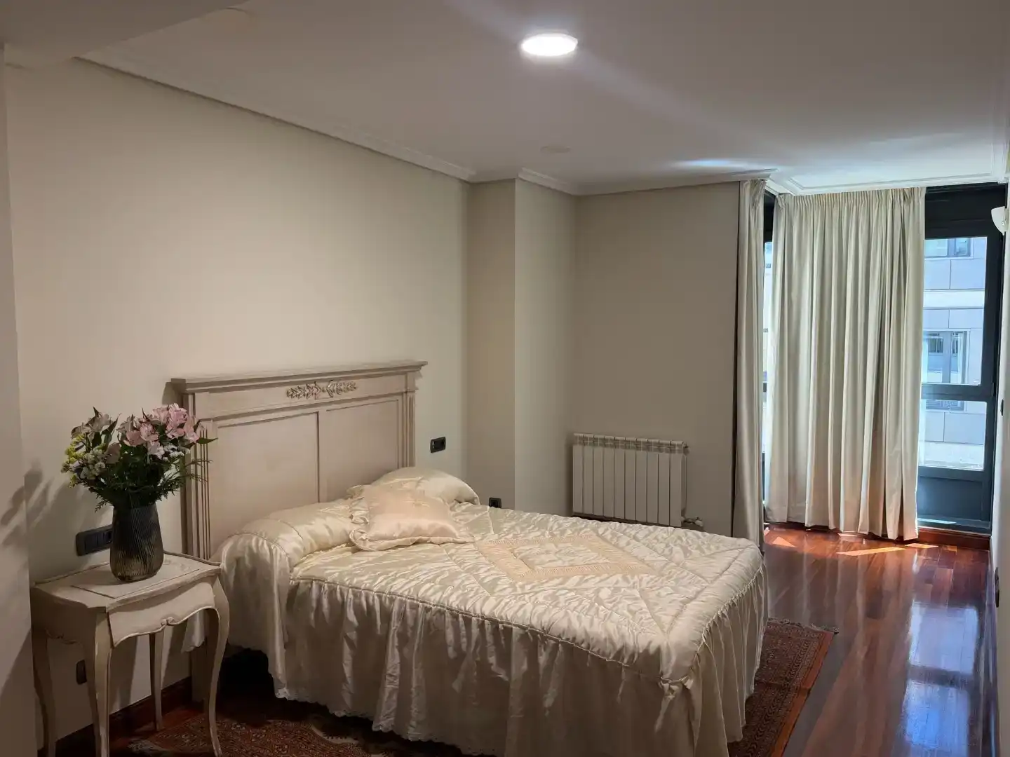 Habitación de Piso de alquiler en Vigo  con Parquet, Trastero y Amueblado
