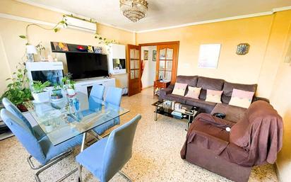 Living room of Flat for sale in  Valencia Capital  with Air Conditioner