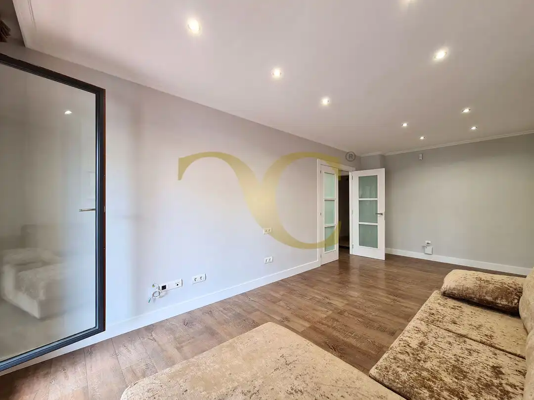 Piso en venta en Gijón  con Calefacción, Jardín privado y Terraza
