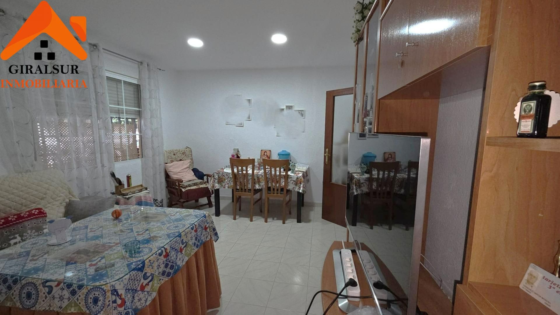 Dining room of Flat for sale in  Sevilla Capital  with Air Conditioner and Storage room