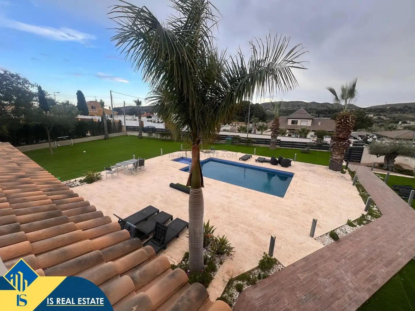 Piscina de Casa o xalet en venda en Alicante / Alacant amb Terrassa, Piscina i Moblat