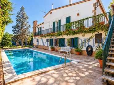 Casa con balcone in vendita a Cabrils
