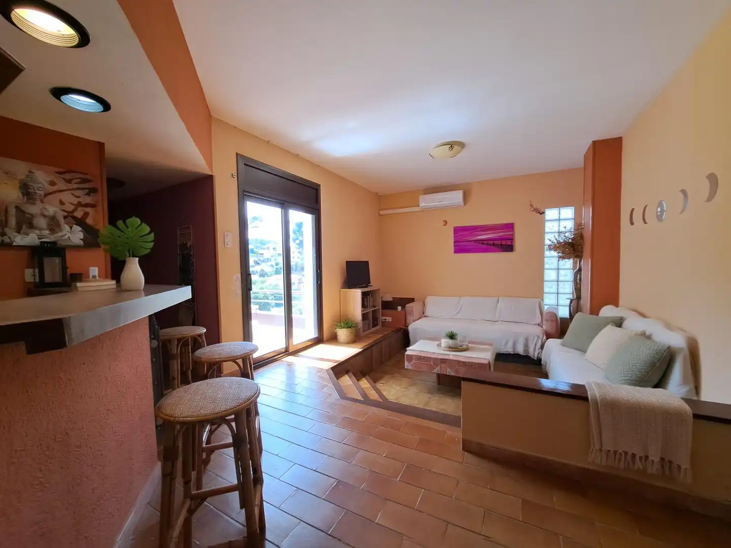 Sala d'estar de Casa o xalet en venda en Castellví de Rosanes amb Calefacció, Jardí privat i Terrassa