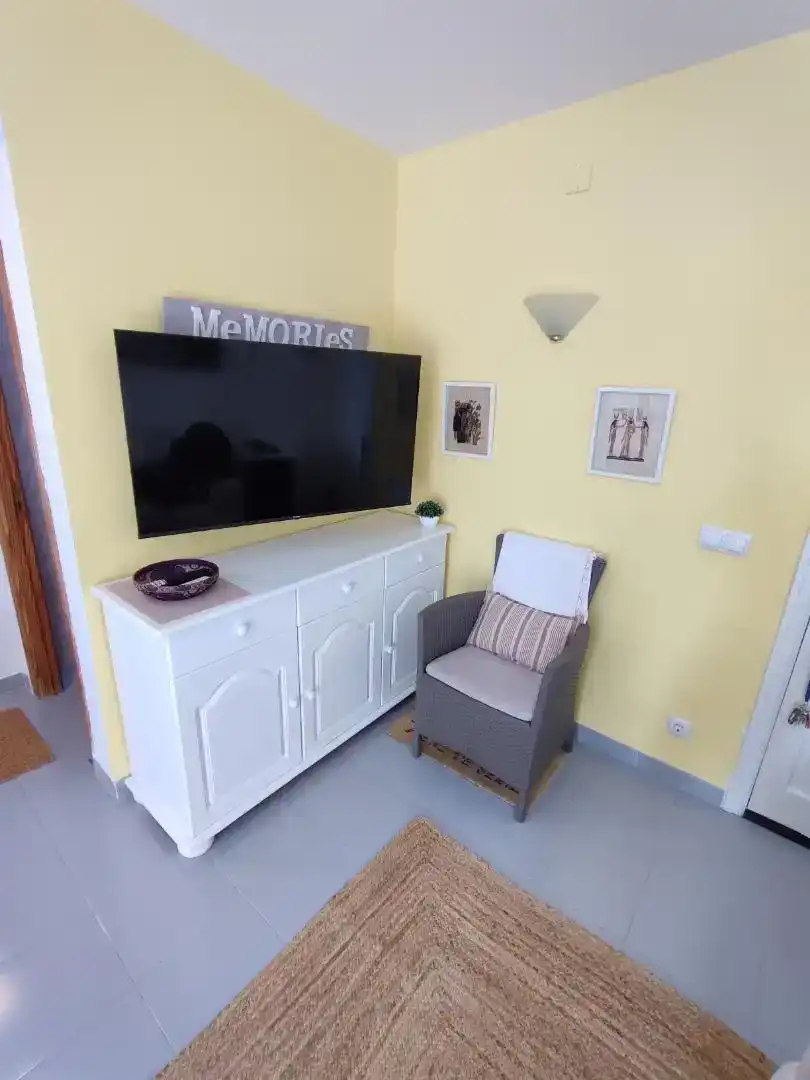 Sala d'estar de Pis de lloguer en Pollença amb Aire condicionat, Moblat i Forn