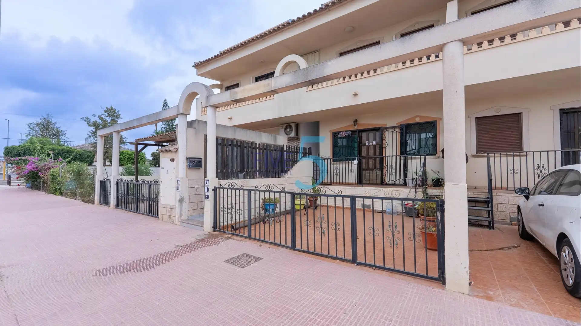 Exterior view of Flat for sale in Daya Nueva  with Terrace, Swimming Pool and Balcony