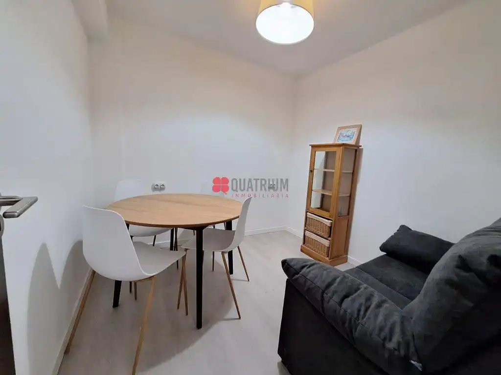 Dining room of Flat for rent in Santiago de Compostela   with Heating and Furnished