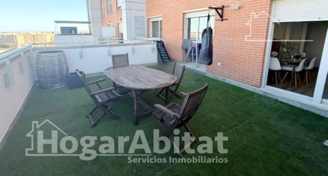 Terraza de Ático en venta en Burjassot con Aire acondicionado, Terraza y Trastero