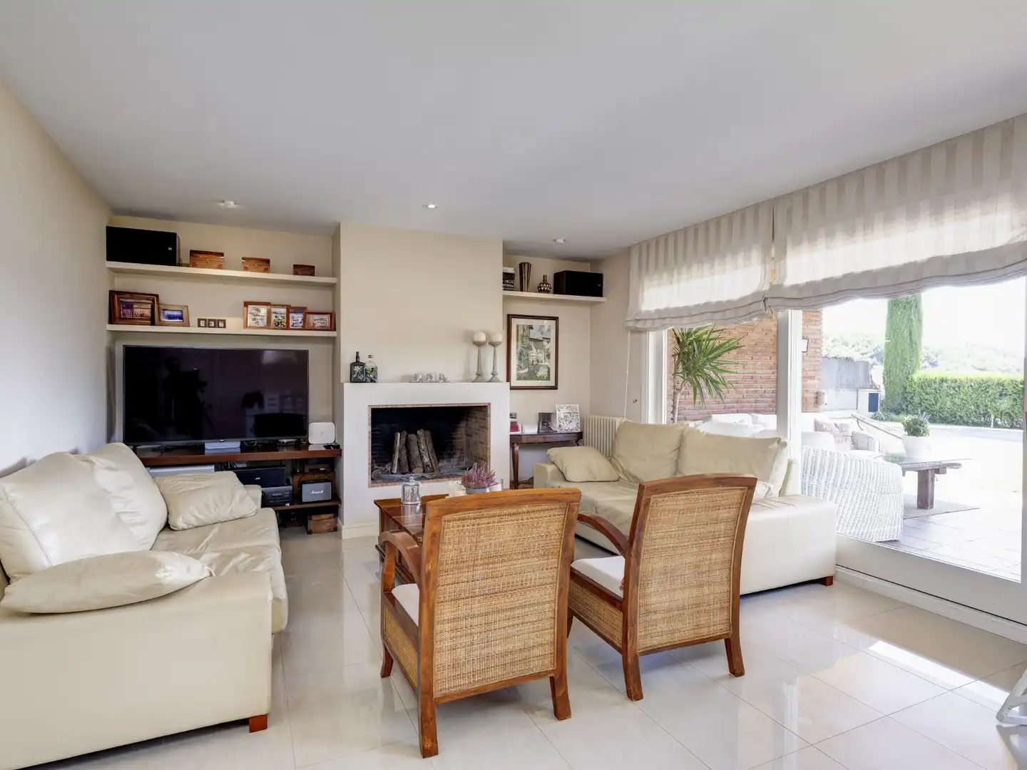 Living room of Houses for sale in Sant Andreu de Llavaneres  with Air Conditioner, Heating and Private garden