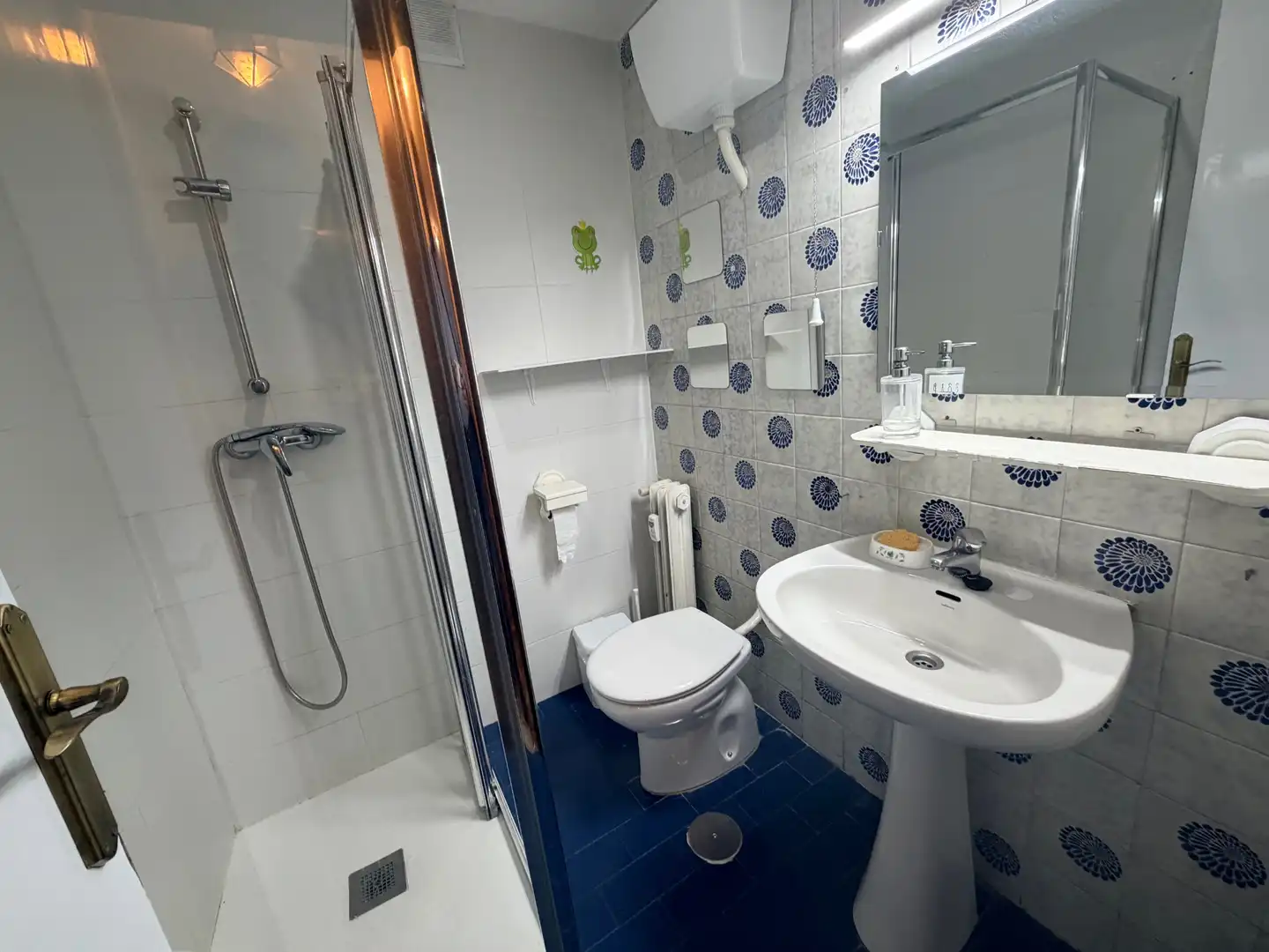 Bathroom of Flat for rent in Genil