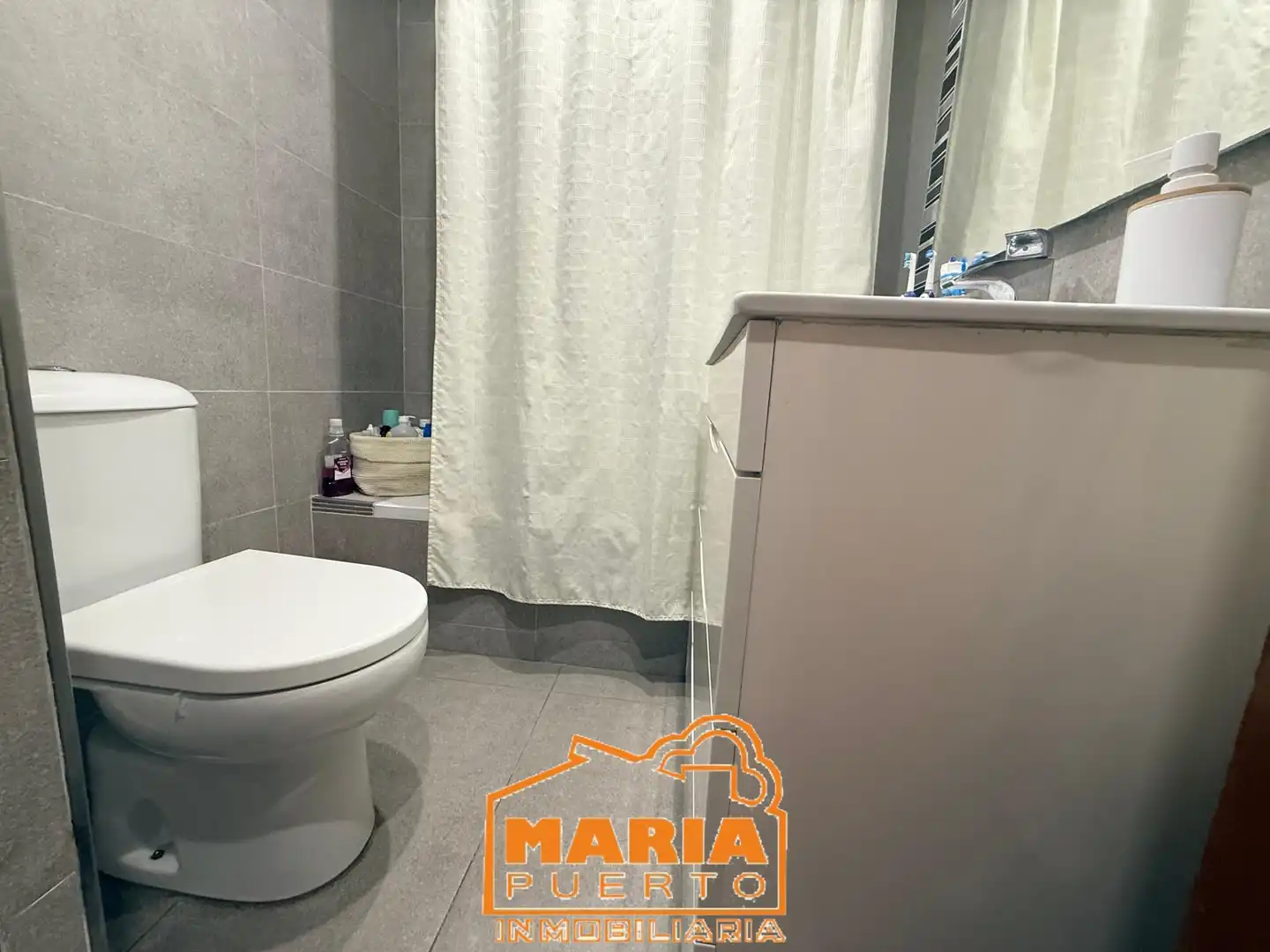 Bathroom of Flat for sale in Málaga  with Air Conditioner