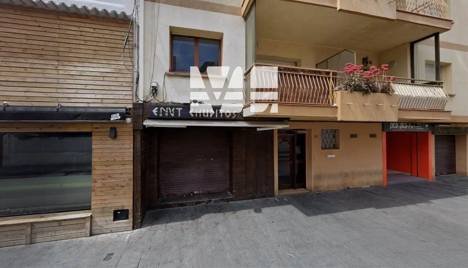 Local comercial en venta en de Monturiol