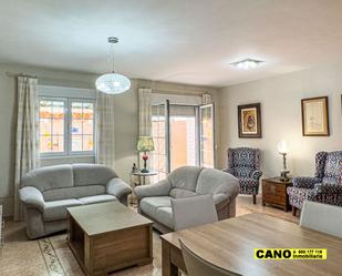 Sala d'estar de Casa o xalet en venda en  Almería Capital amb Terrassa