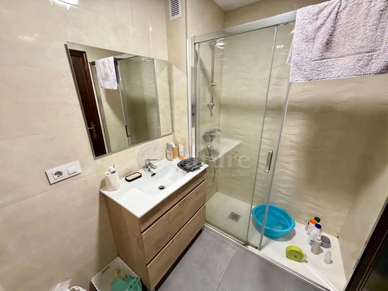Badezimmer von Wohnung zur Miete in Salamanca mit Heizung und Möbliert