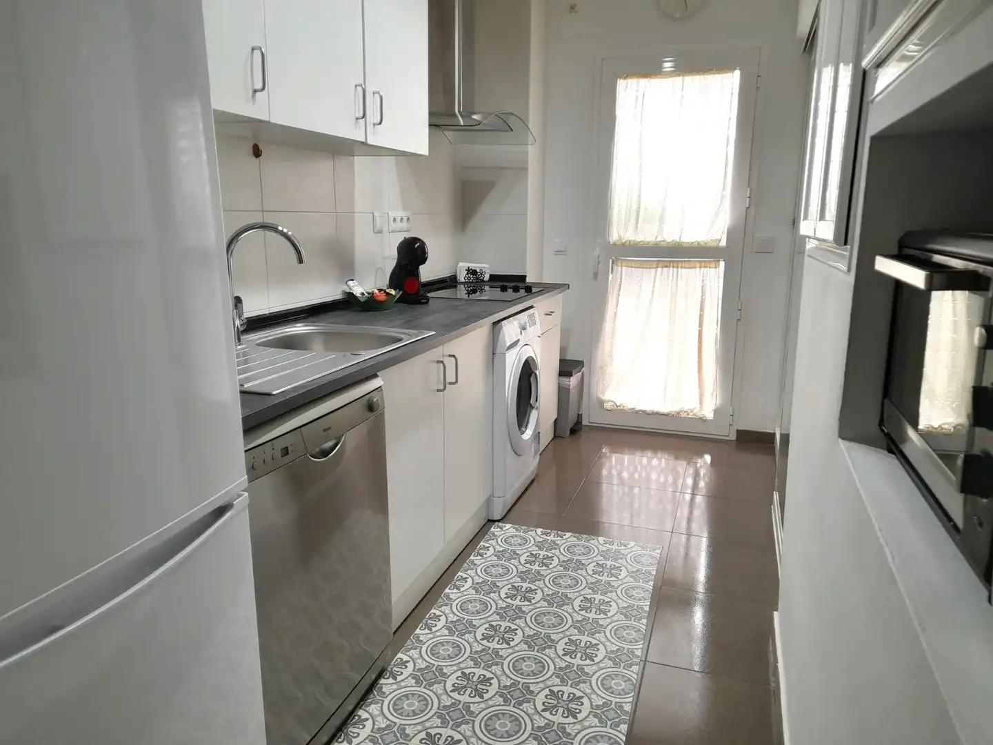Cocina de Apartamento de alquiler en Sanlúcar de Barrameda con Terraza, Amueblado y Horno