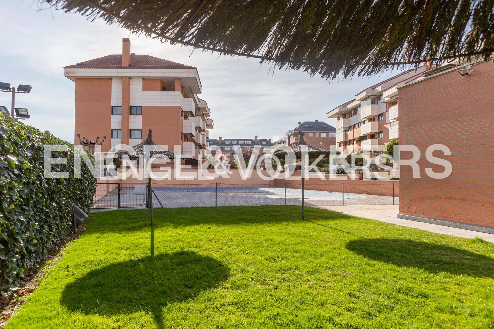 Flat with pool for sale in Zona Monte El Pilar, imagen 35