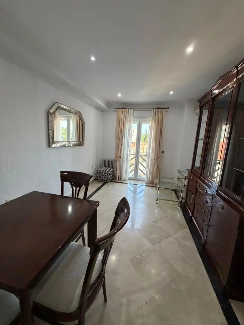Comedor de Piso de alquiler en Granada con Aire acondicionado, Calefacción y Amueblado