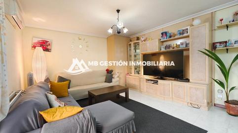 Foto 2 de Piso en venta en La Avanzada - La Cueva, Madrid