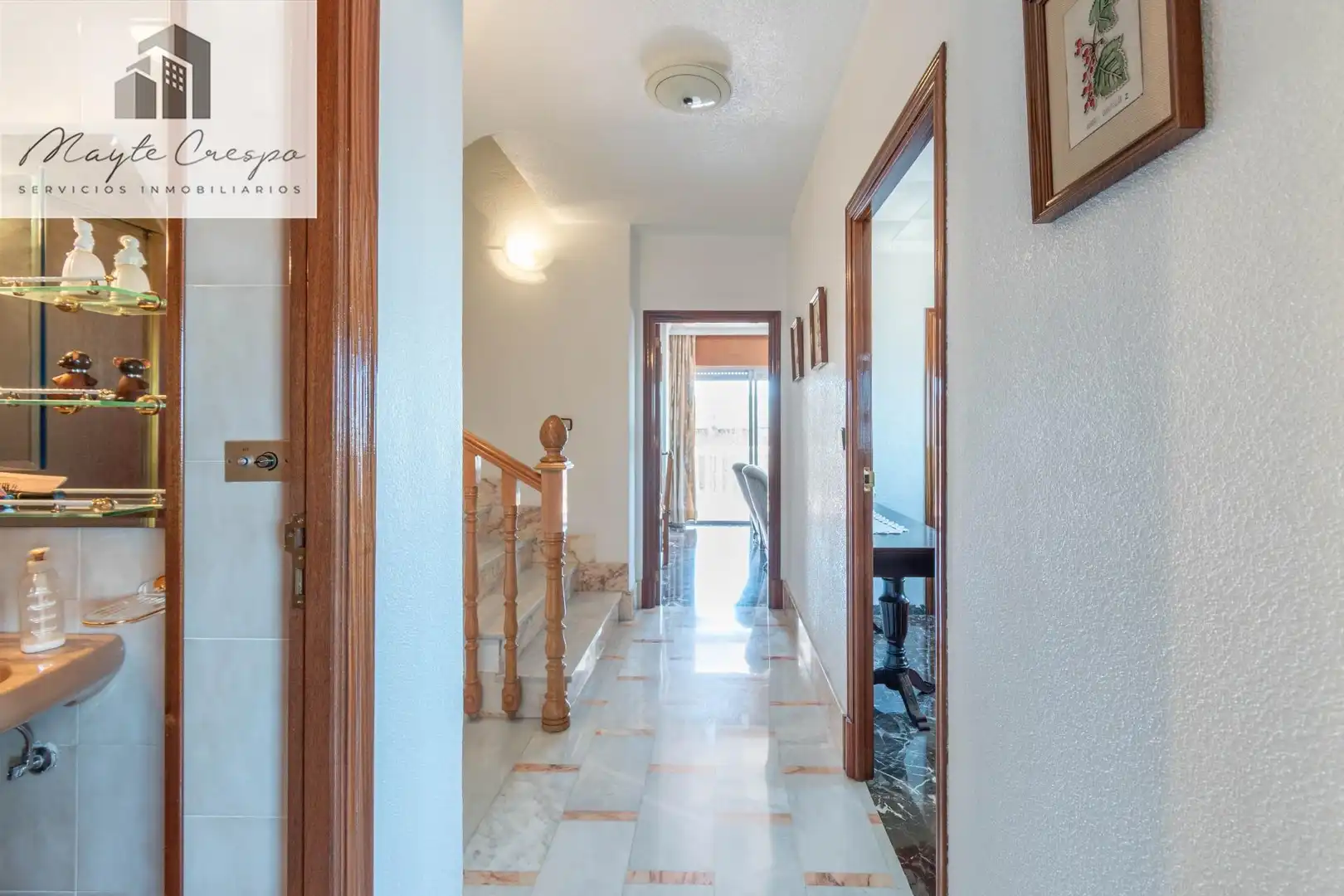 Casa adosada en venta en Jun con Terraza, Amueblado y Alarma