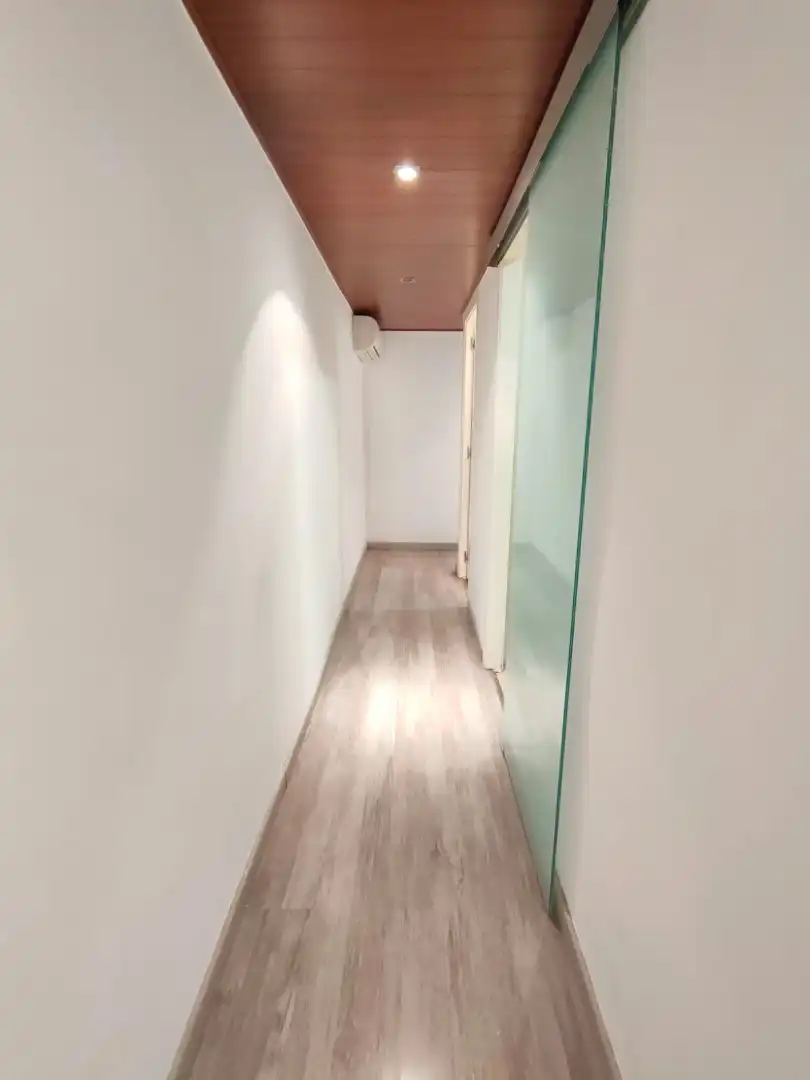 Piso en venta en Barcelona con Parquet, Trastero y Horno