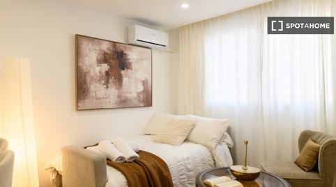 Foto 5 de Piso de alquiler en Ventas, Madrid