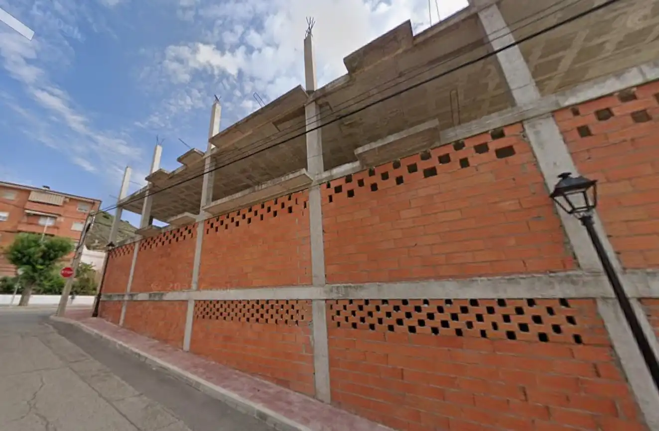 Vista exterior de Edifici en venda en Tielmes