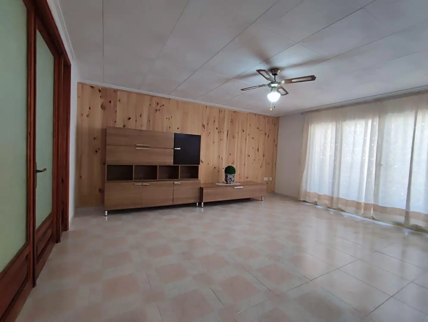 Sala de estar de Casa adosada en venta en Pineda de Mar con Terraza y Balcón