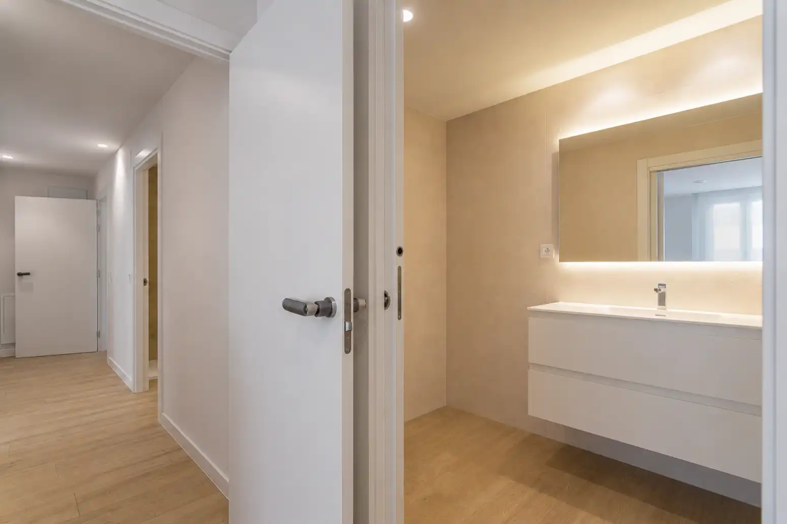 Wohnung zur Miete in  Pamplona / Iruña mit Heizung, Privatgarten und Terrasse