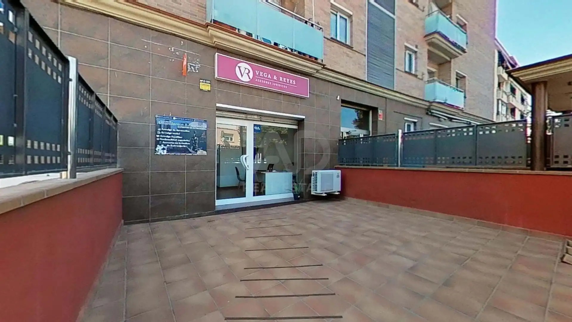 Local en venta en Calafell