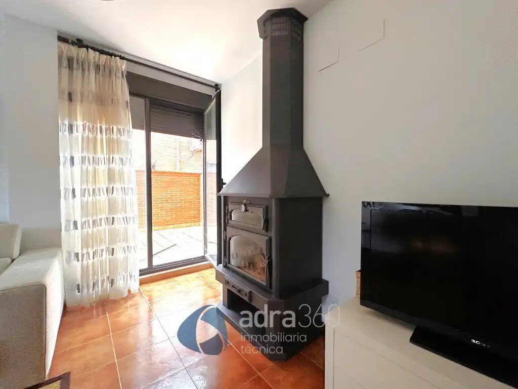 Jardí de Casa o xalet en venda en Cirueña amb Calefacció, Jardí privat i Terrassa