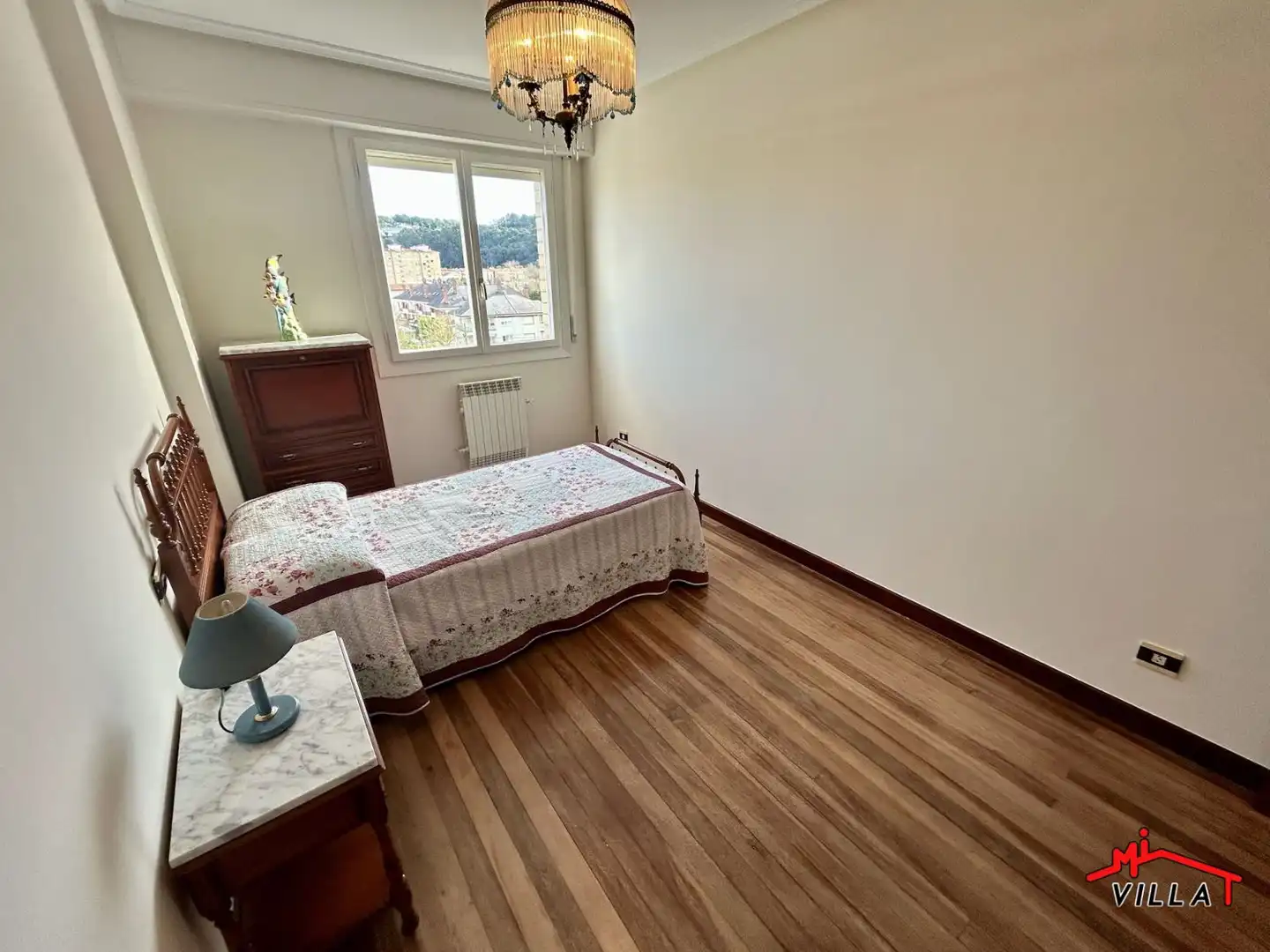 Bedroom of Flat for sale in Laredo  with Terrace