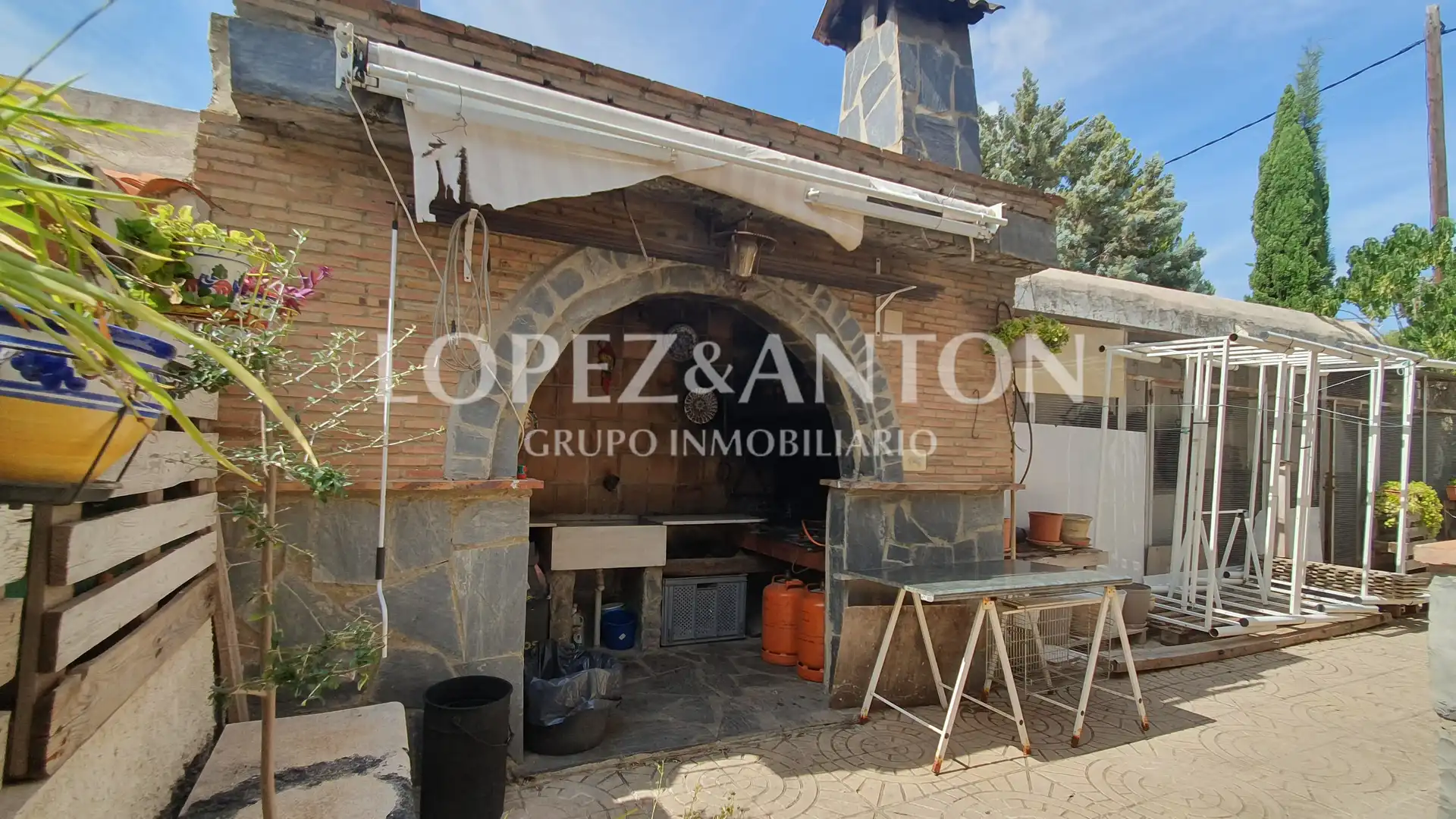 Kitchen of Houses for sale in L'Eliana  with Air Conditioner, Private garden and Terrace