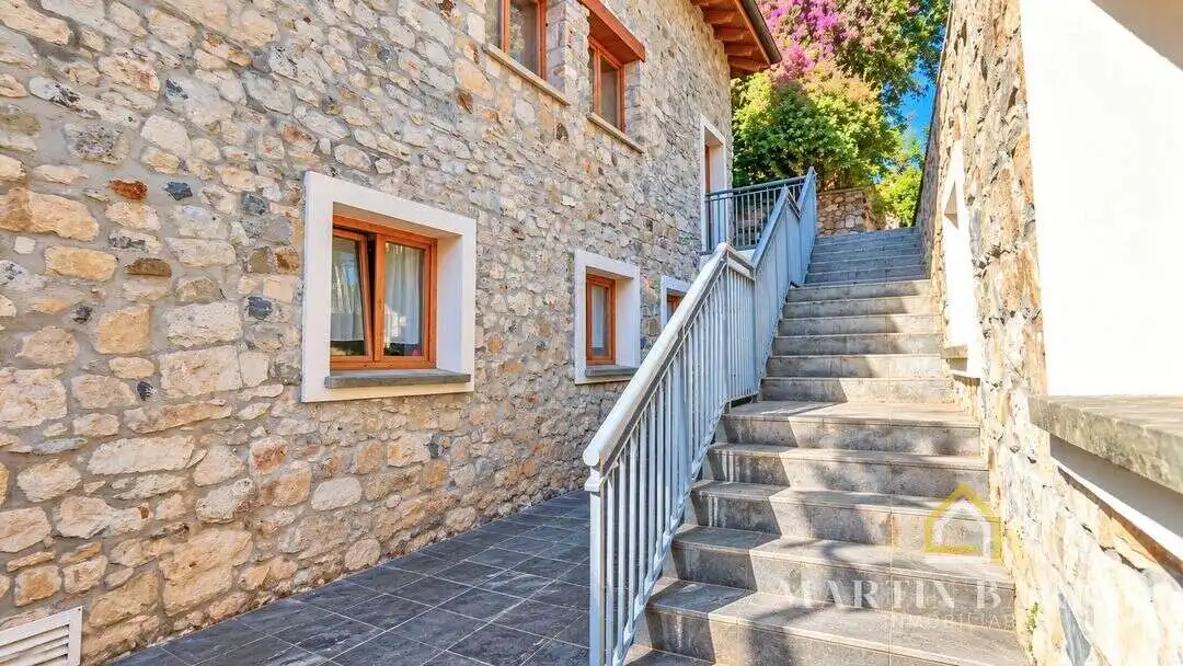 Vista exterior de Ático en venta en Muskiz, Bizkaia