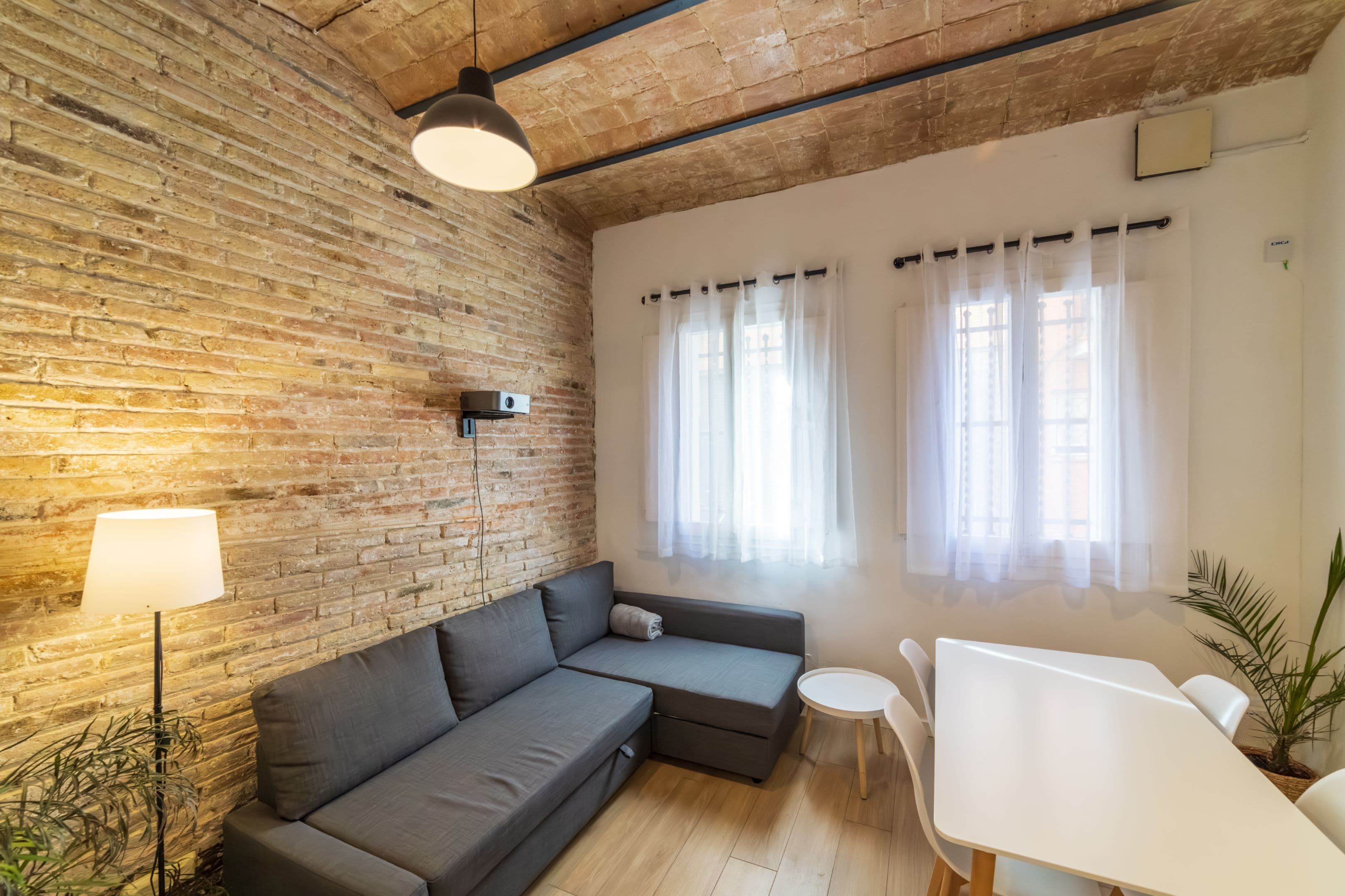 Living room of House or chalet for sale in L'Hospitalet de Llobregat  with Air Conditioner, Heating and Parquet flooring