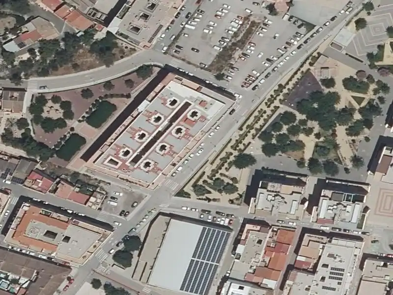 Local commercial à vendre à CL JUAN JOSE MTNEZ FERRA (LORCA)