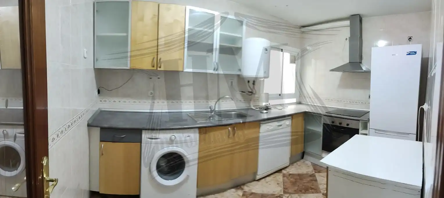 Cocina de Piso en venta en Alcalá de Henares con Terraza y Internet