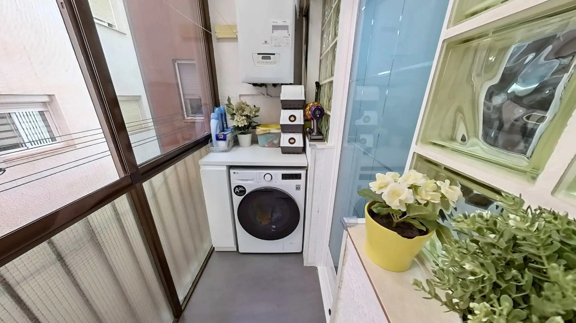 Piso con terraza en venta en Calle Virgili, imagen 32