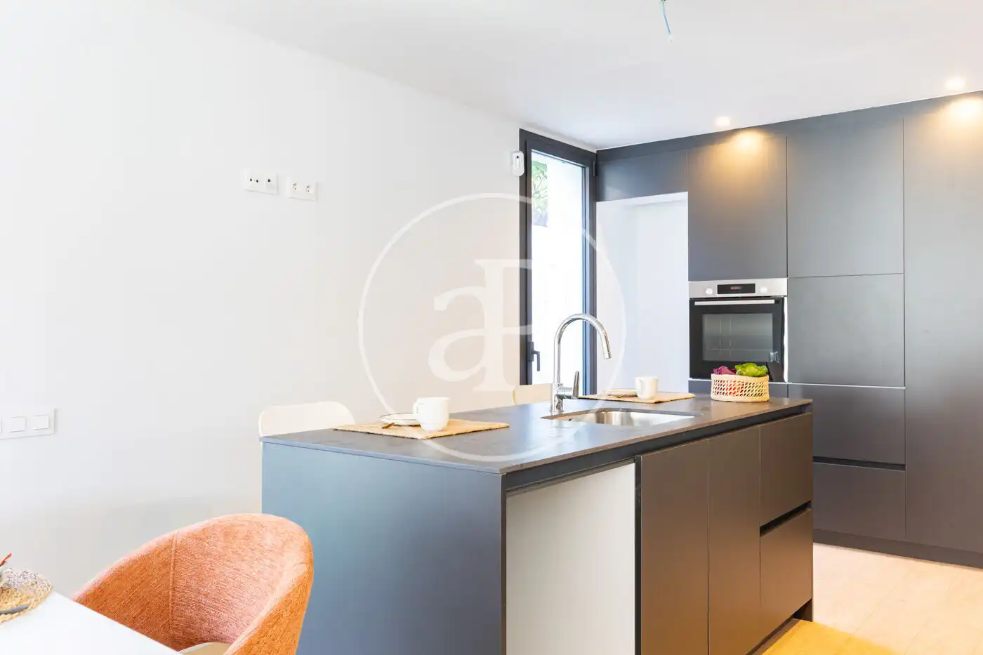 Küche von Wohnung zum Verkauf in Sant Cugat del Vallès mit Klimaanlage, Heizung und Privatgarten
