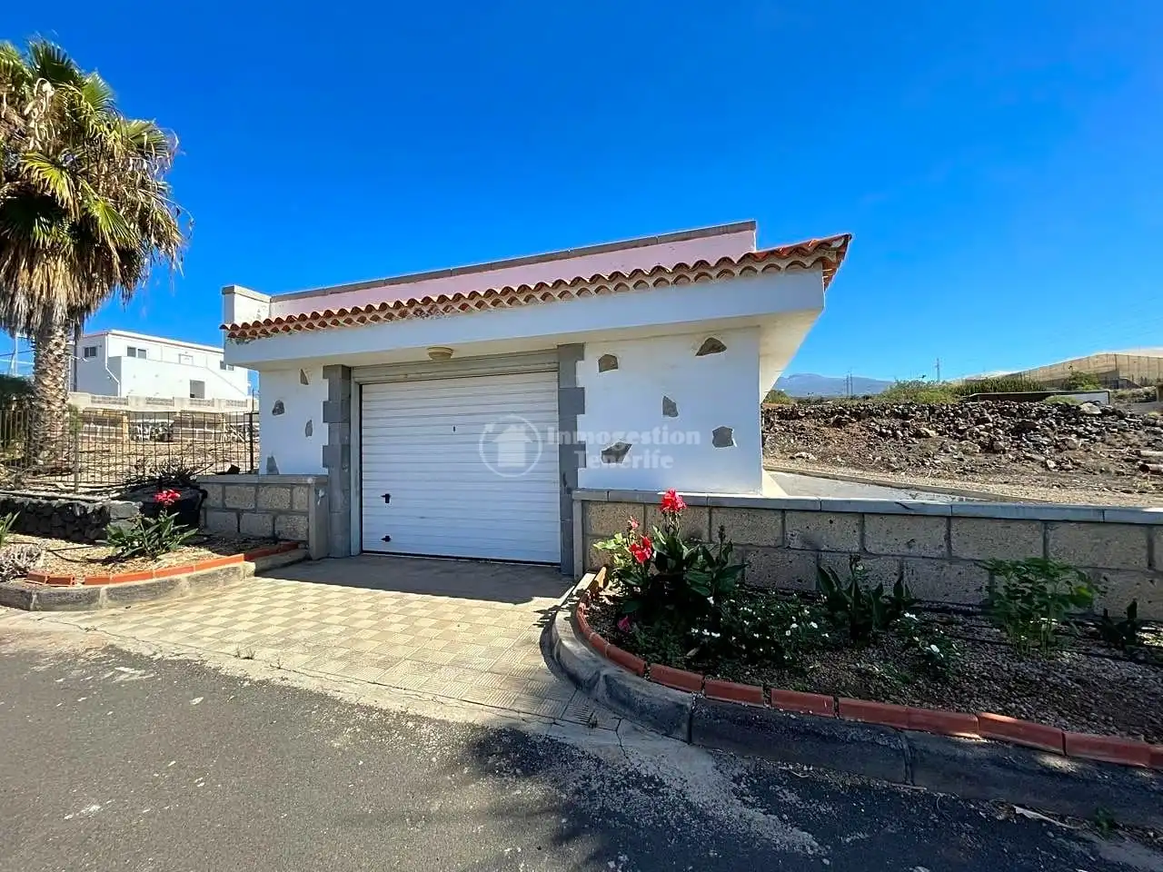 Vista exterior de Casa o chalet en venta en Arona con Jardín privado, Terraza y Piscina