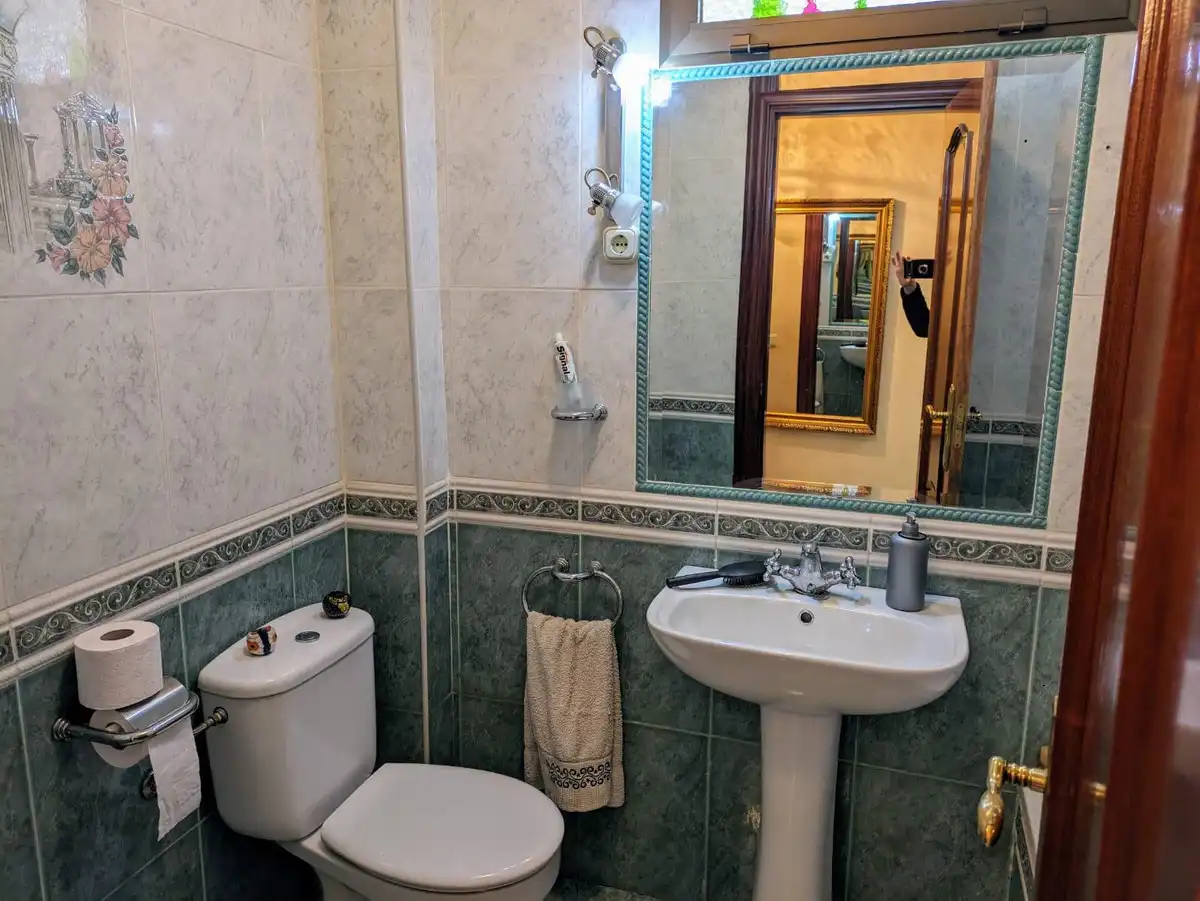 Bathroom of Houses for sale in Benalmádena  with Air Conditioner, Heating and Terrace