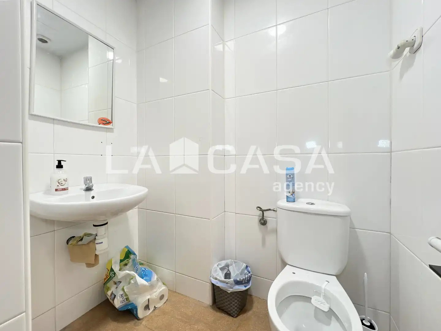 Local comercial en venta en Sant Andreu, imagen 5