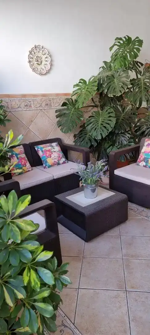 Terrassa de Casa adosada en venda en Camas amb Aire condicionat, Jardí privat i Traster