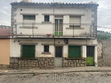 Pis amb jardí en venda a El Hoyo de Pinares