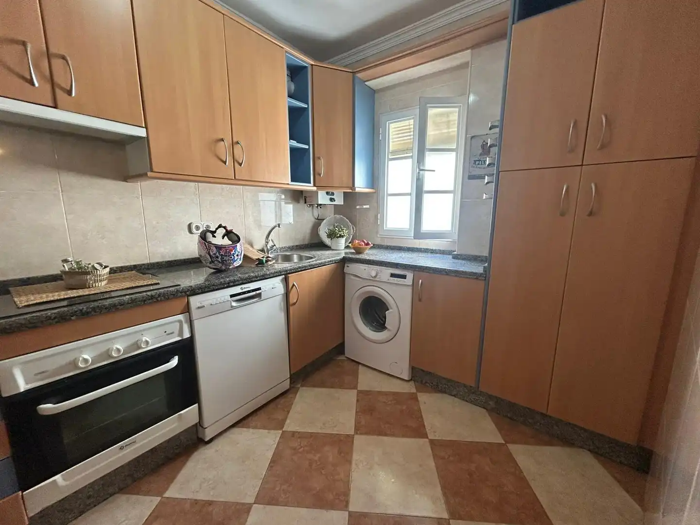 Cocina de Piso en venta en Antequera con Aire acondicionado, Calefacción y Trastero