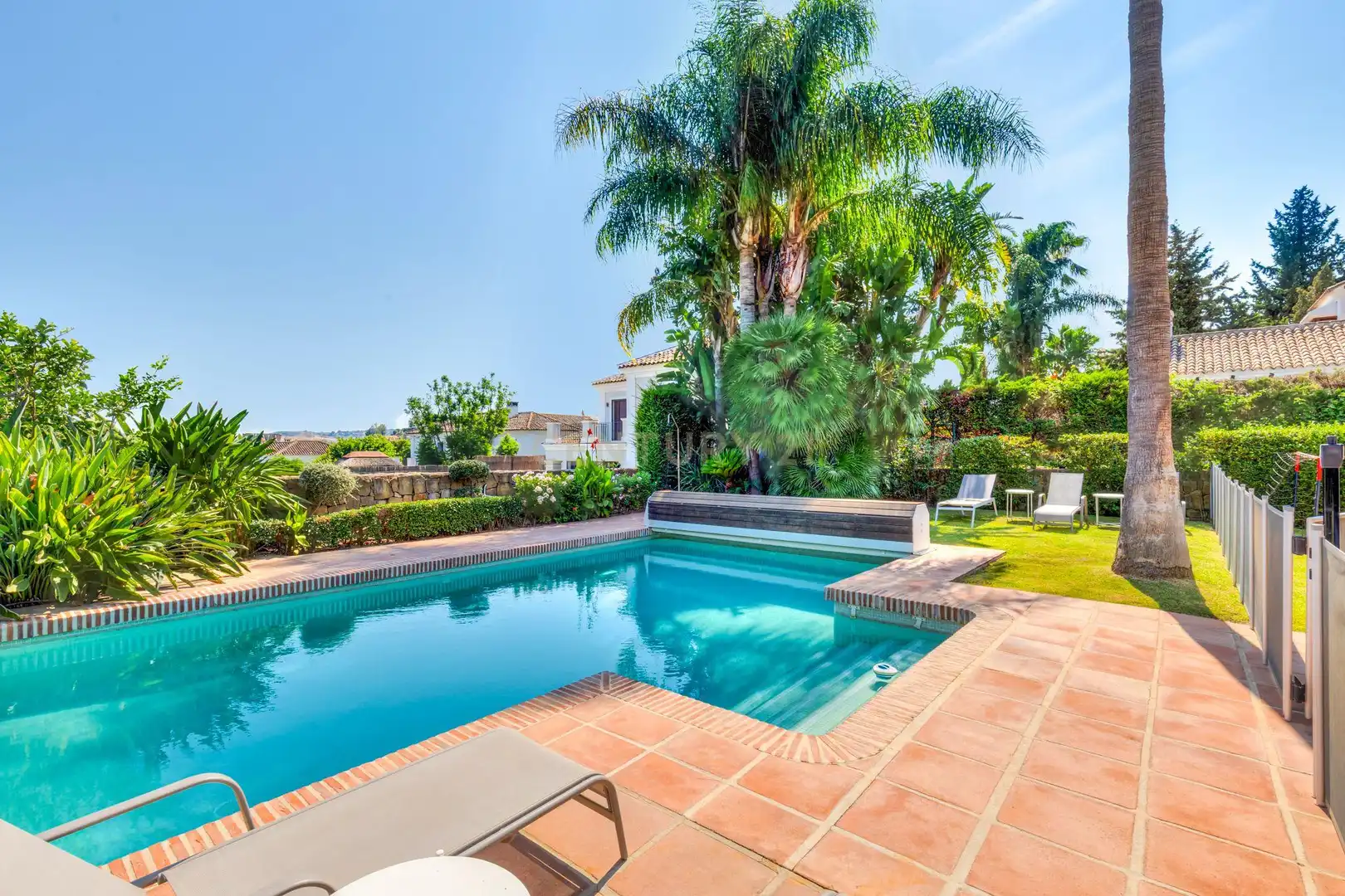 Piscina de Casa o xalet en venda en Mijas amb Aire condicionat, Jardí privat i Traster
