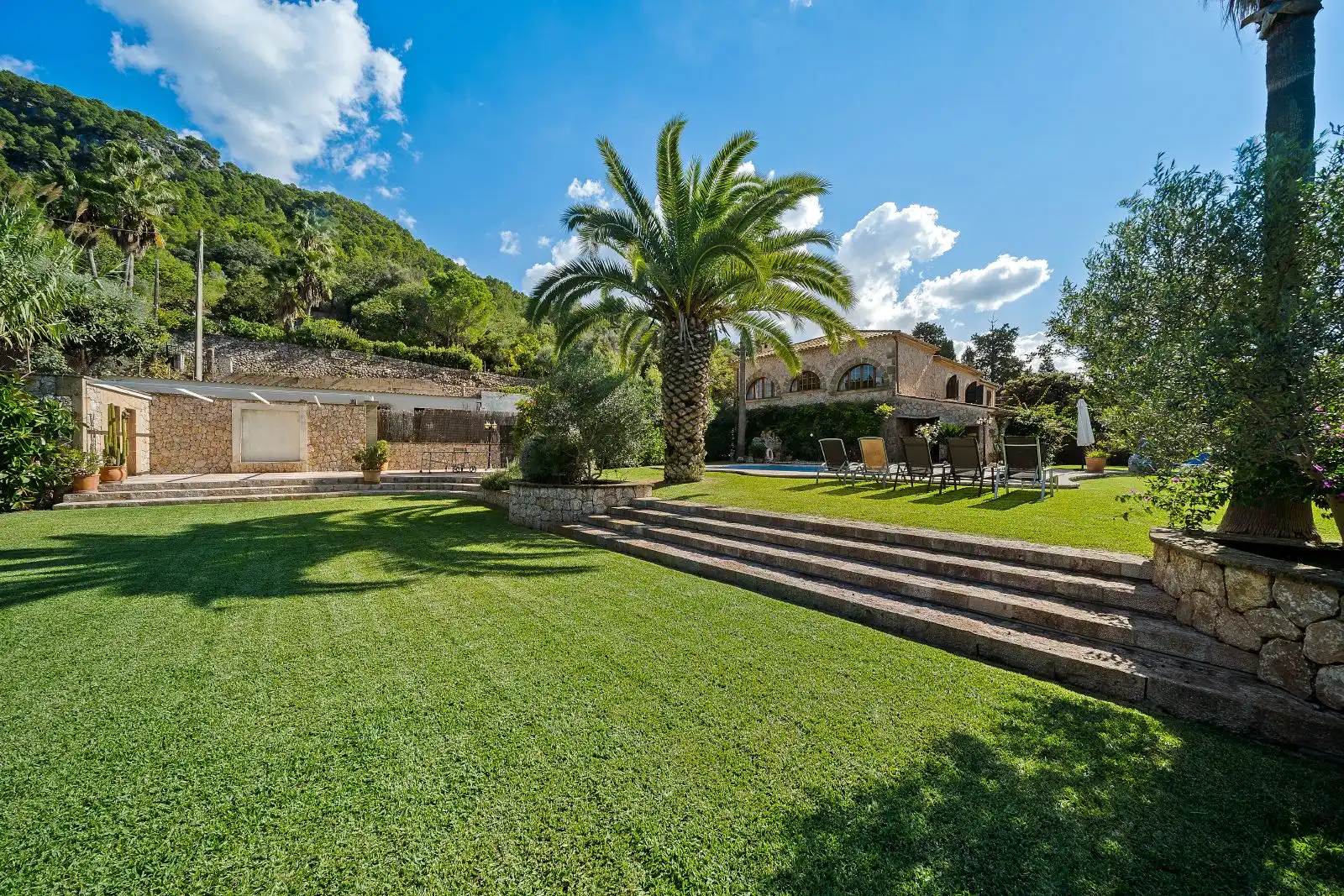 Garden of Country homes for sale in Pollença  with Air Conditioner, Heating and Private garden
