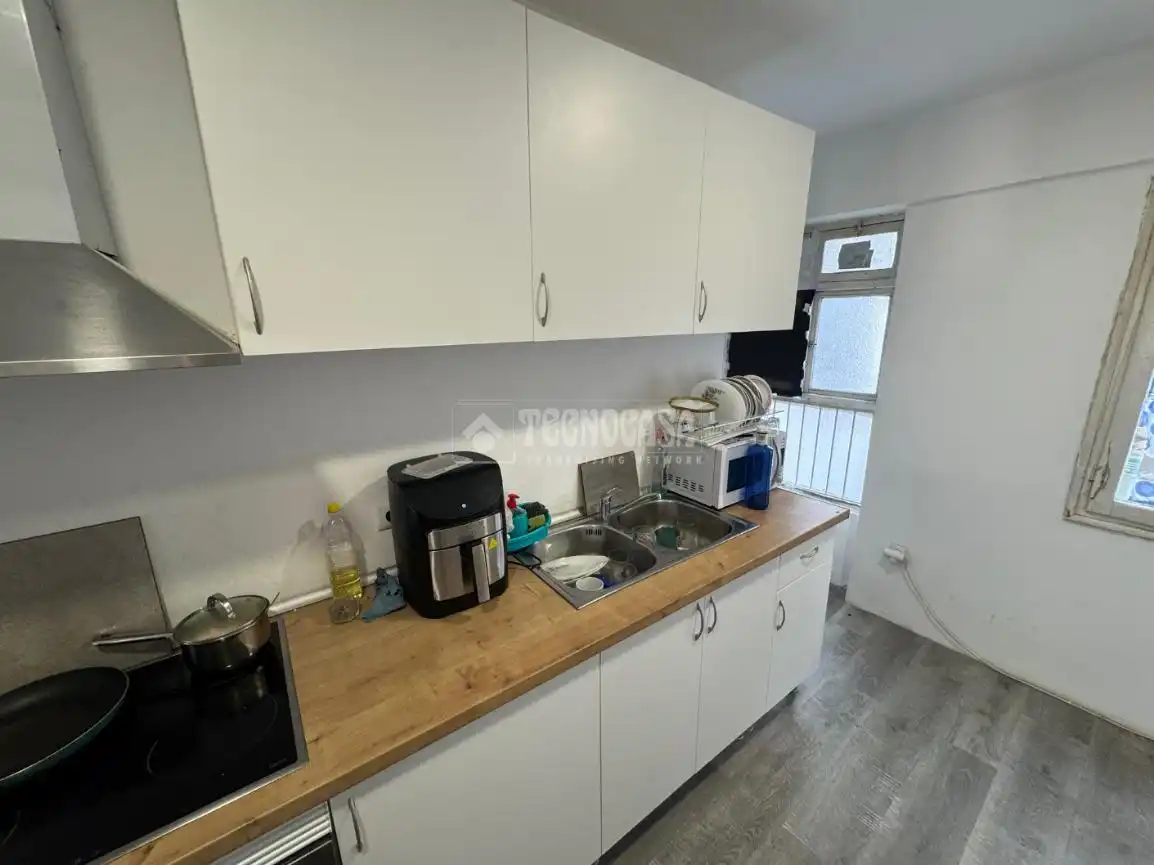 Cocina de Piso en venta en Madrid con Parquet