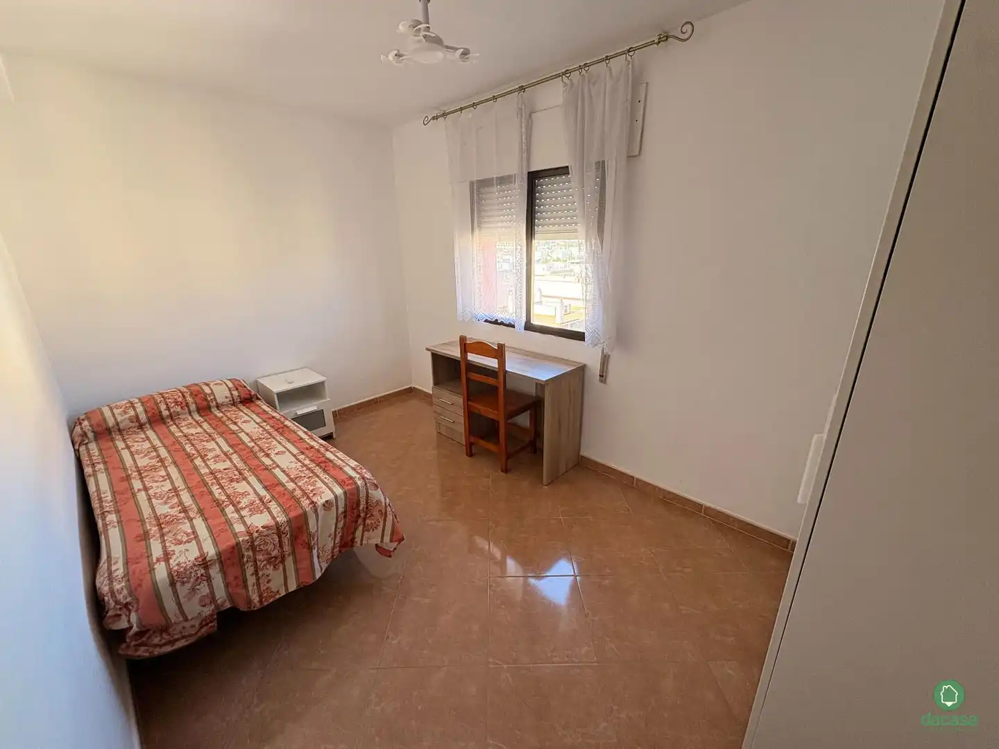 Habitación de Piso en venta en Huelva con Terraza y Balcón