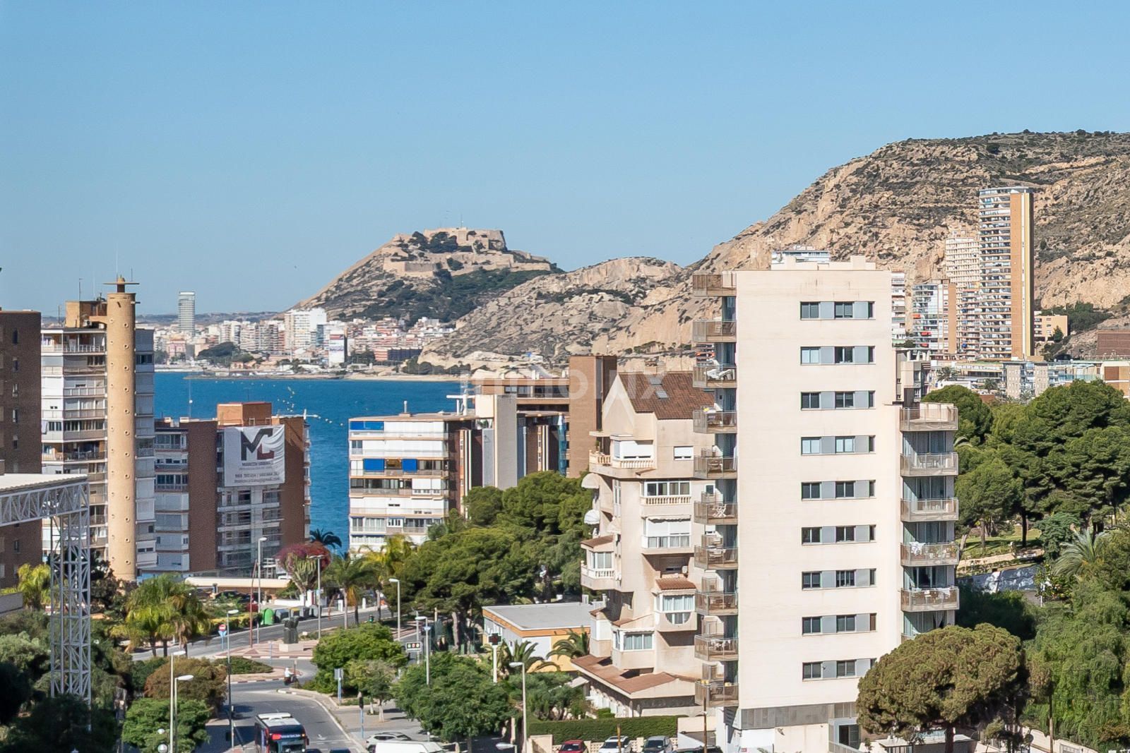 Vista exterior de Piso en venta en Alicante / Alacant con Aire acondicionado, Calefacción y Trastero